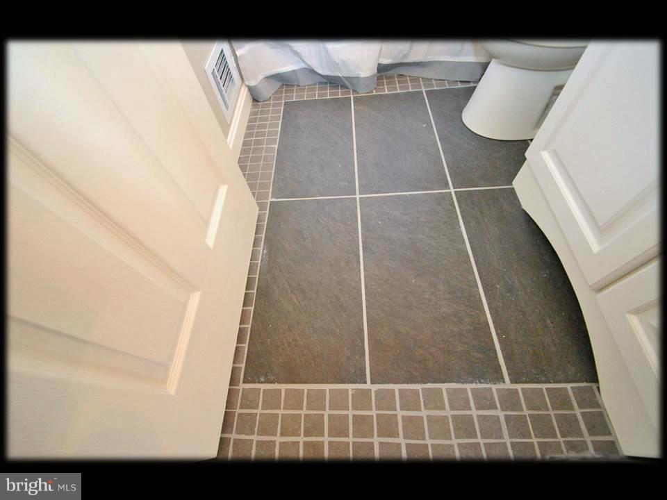 3738 Foxford Stream Road Baltimore, MD 21236 - Photo 14 of 25 FULL MASTER BATH