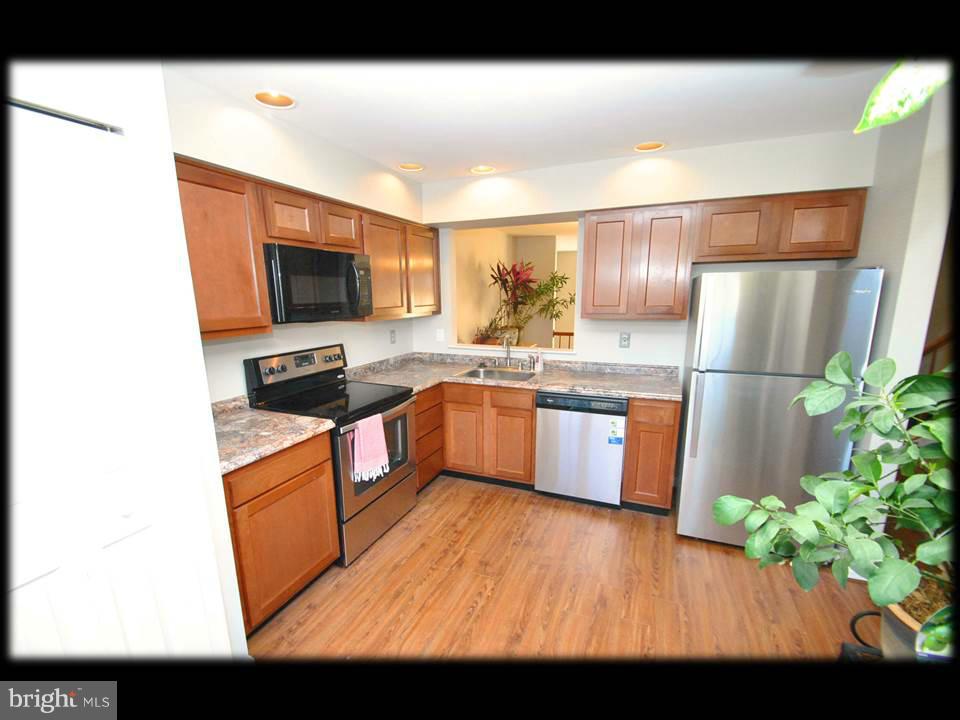 3738 Foxford Stream Road Baltimore, MD 21236 - Photo 6 of 25 COMPLETELY UPDATED KITCHEN