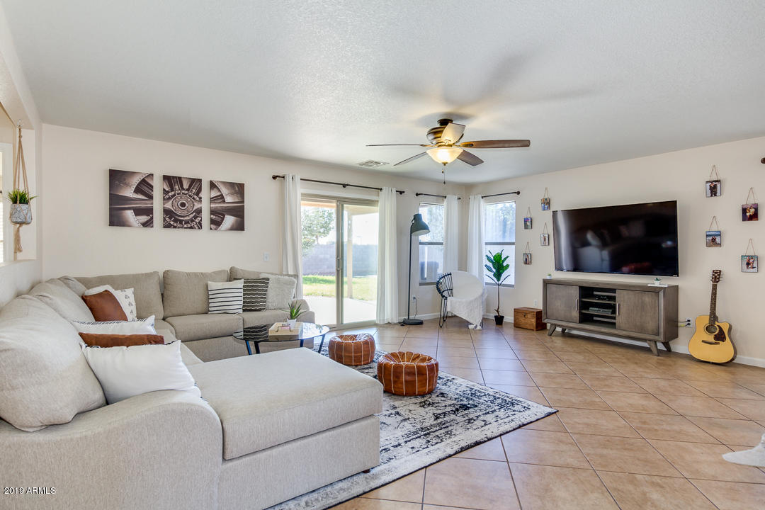 843 East Appaloosa Road Gilbert, AZ 85296 - Photo 6 of 45 06-Appaloosa