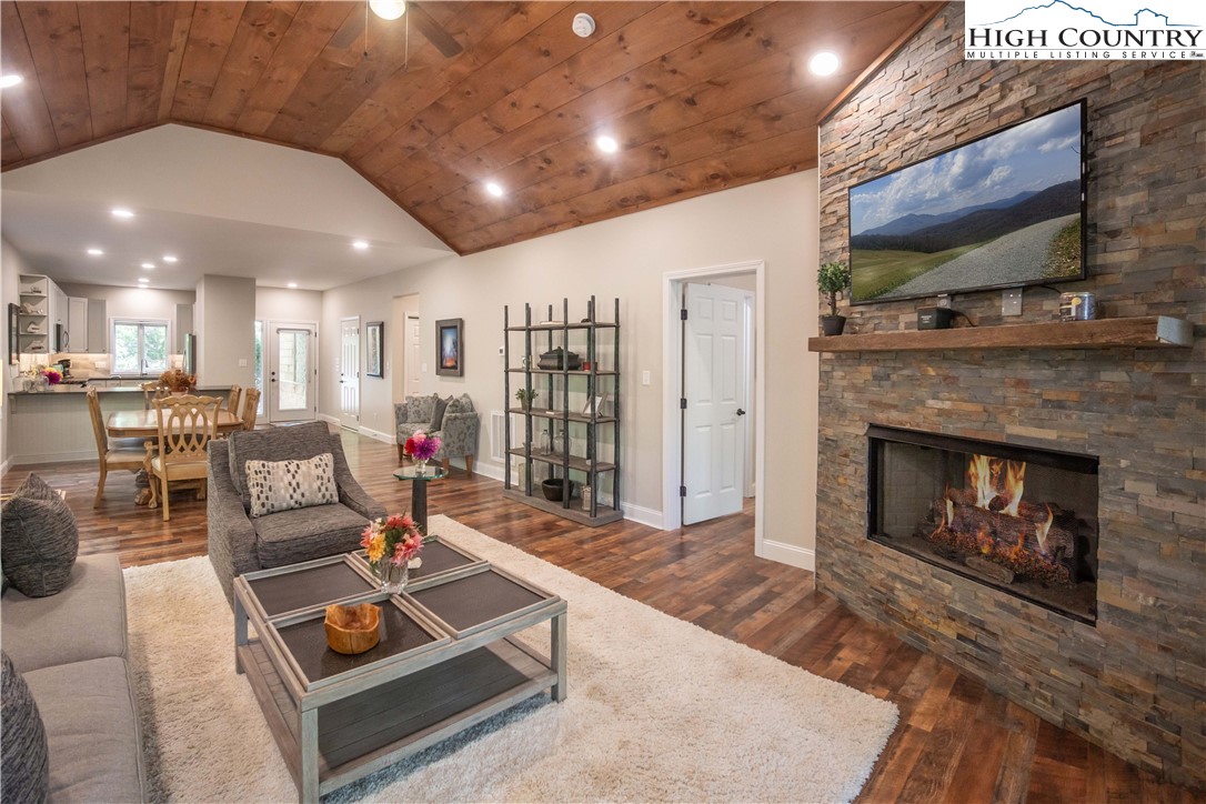 164 LINDALE Ridge, Unit 4 Boone, NC 28607 - Photo 21 of 28 Gallery Image 21
