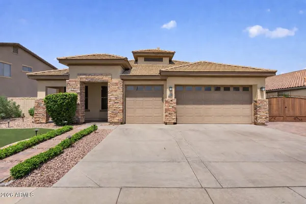 $589,990 | 8812 West Myrtle Avenue, Glendale, AZ 85305
