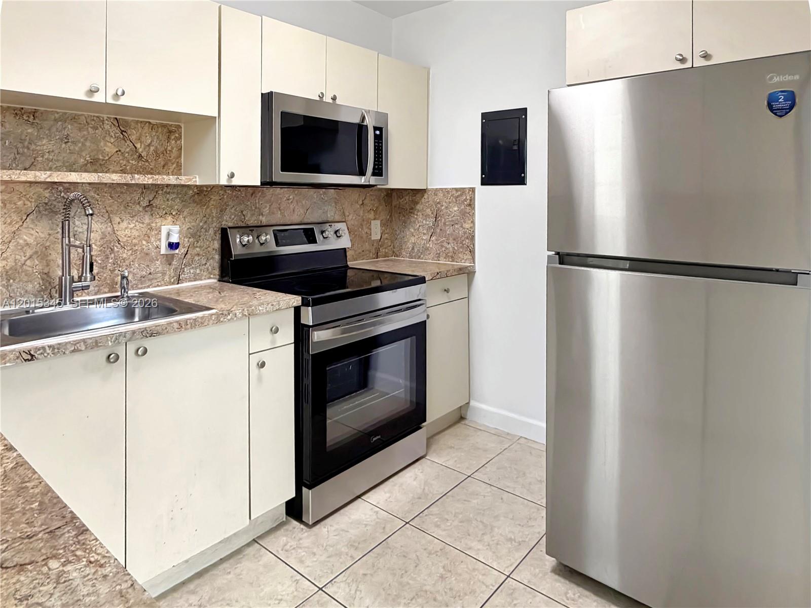 111 Southwest 67th Court Miami, FL 33144 - Photo 6 of 15 Photo 6