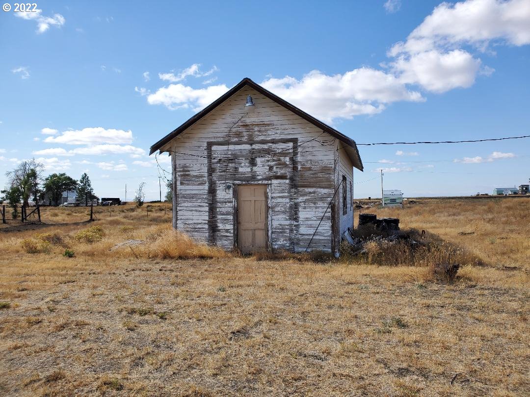 55660 Kent Road Kent, OR 97033 - Photo 15 of 19 Gallery Image 15