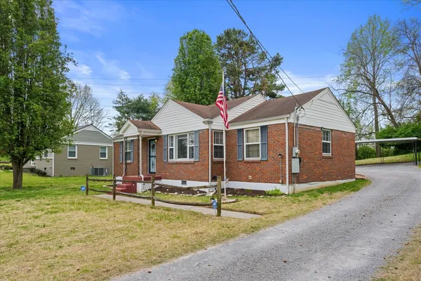 $388,000 | 3107 Crosswood Drive, Nashville, TN 37214