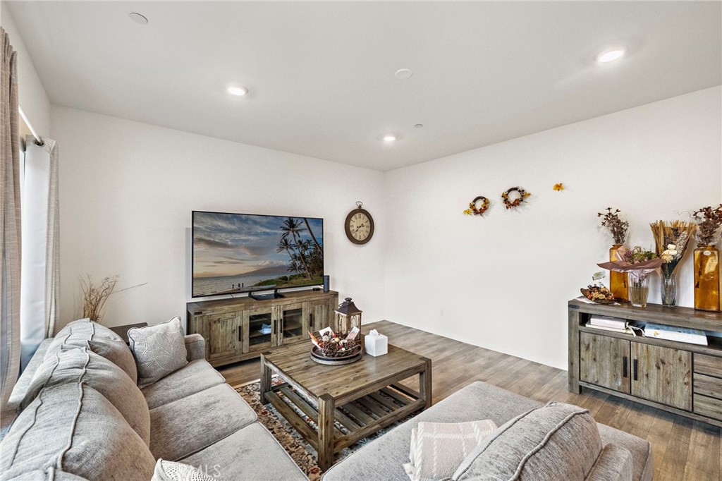 31324 Scrub Jay Road Winchester, CA 92596 - Photo 17 of 41