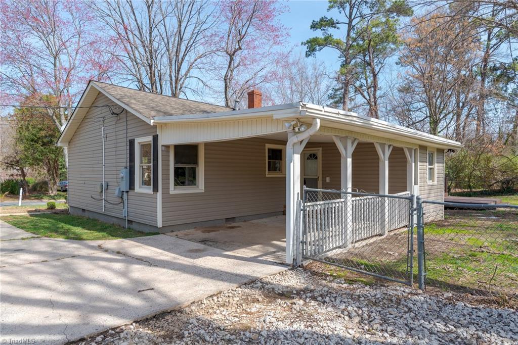 3819 Rolling Road High Point, NC 27265 - Photo 31 of 42