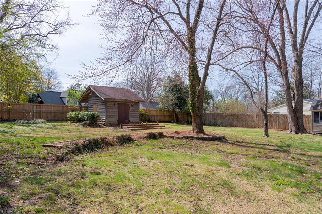 3819 Rolling Road High Point, NC 27265 - Photo 41 of 42