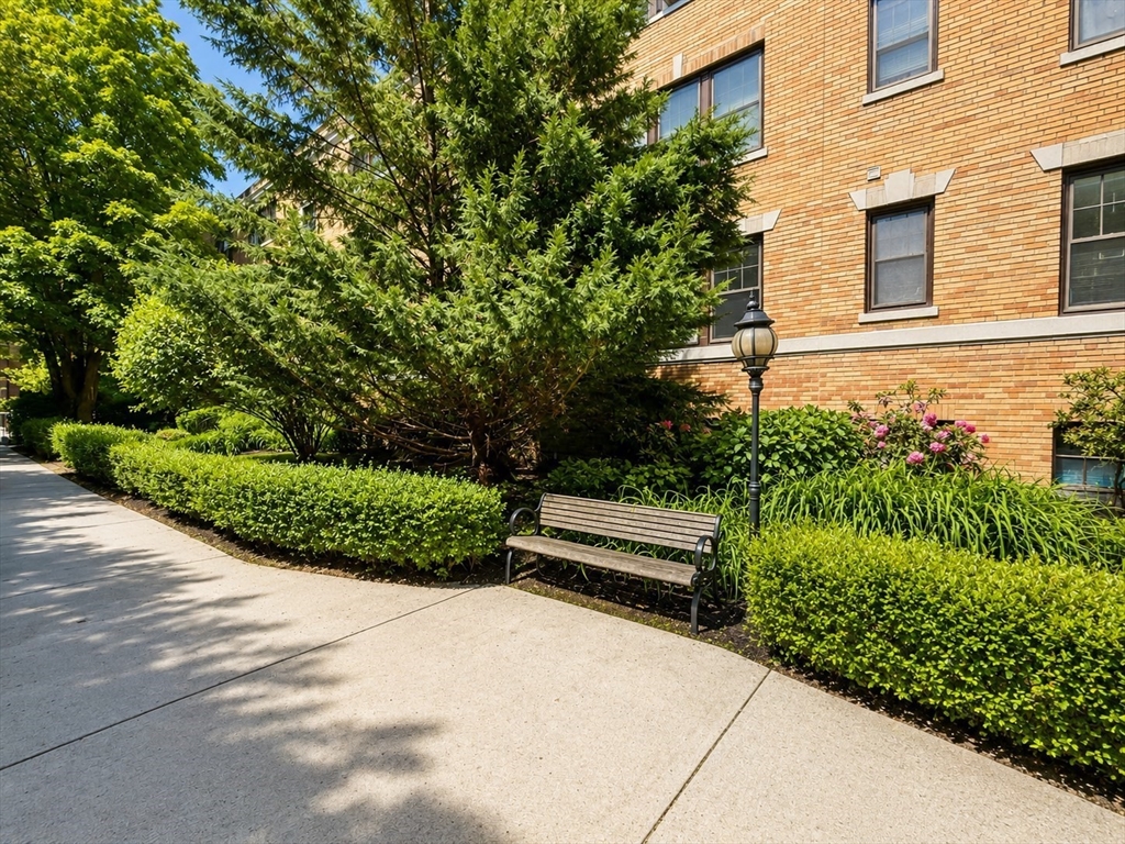 415 Washington Street, Unit 5 Brookline, MA 02446 - Photo 32 of 42