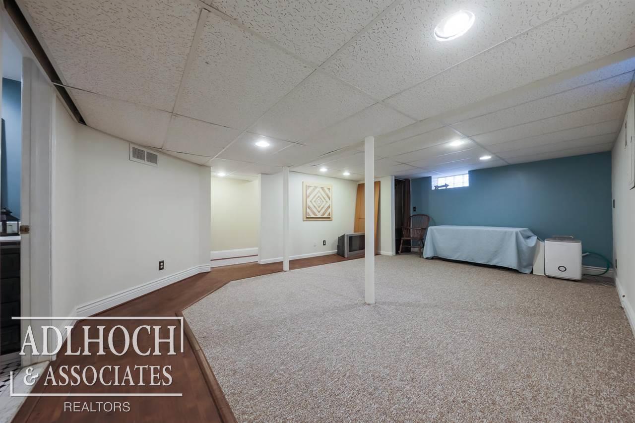 244 Fisher Road Grosse Pointe, MI 48230 - Photo 24 of 32