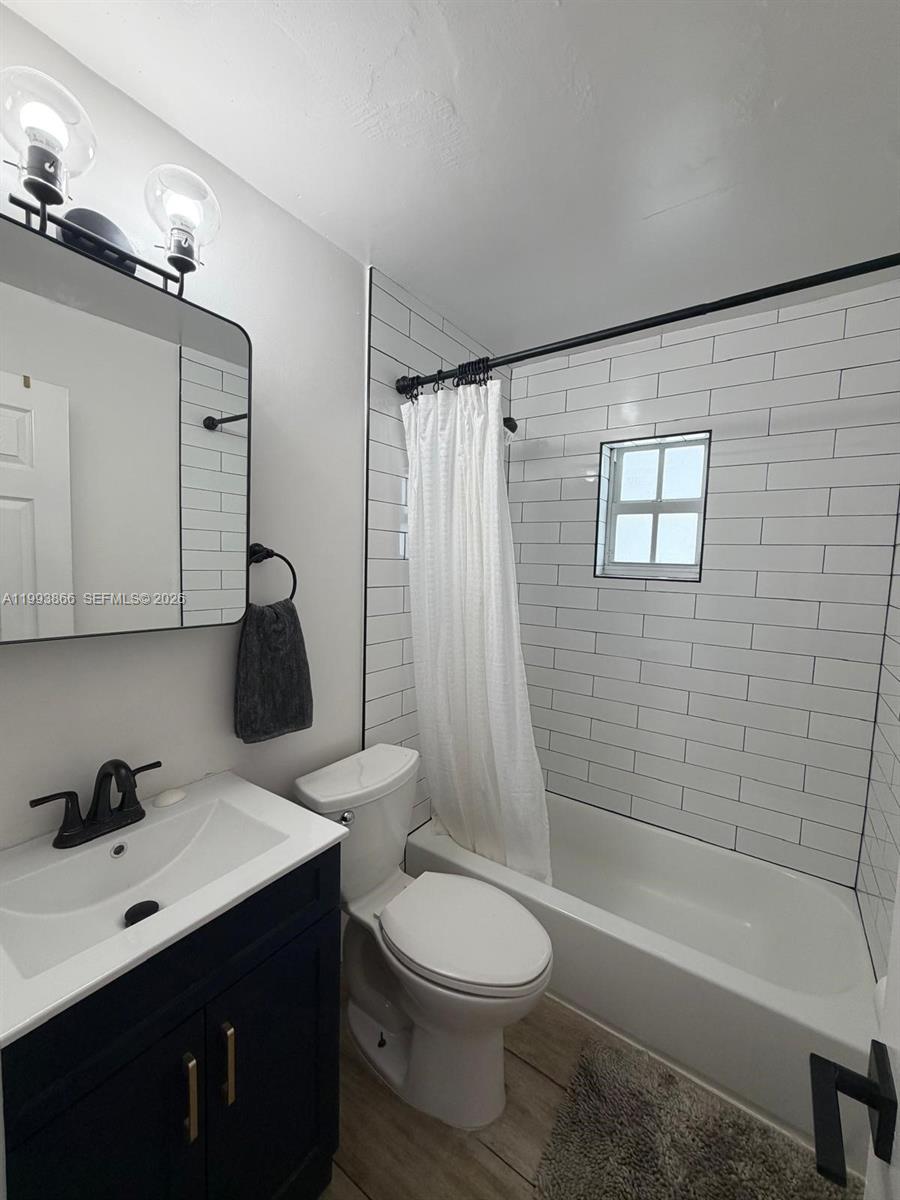 3427 Southwest 64th Avenue Miami, FL 33155 - Photo 9 of 18