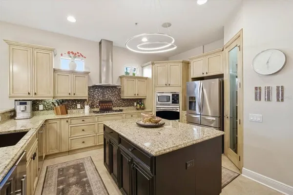 $1,100,000 | 4203 5th Avenue Northeast, Bradenton, FL 34208