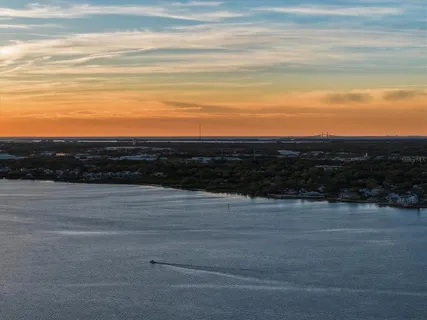 $1,100,000 | 4203 5th Avenue Northeast, Bradenton, FL 34208