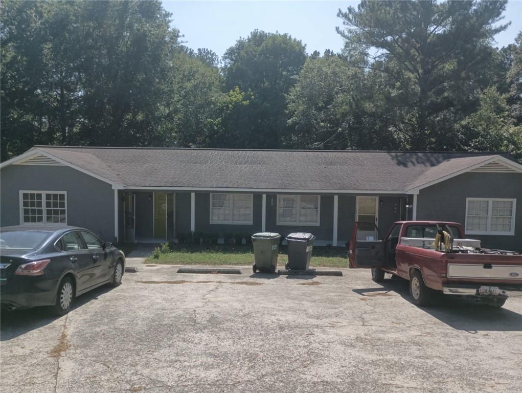 480 Cason Road Cedartown, GA 30125 - Photo 4 of 10 a front view of a house with cars parked