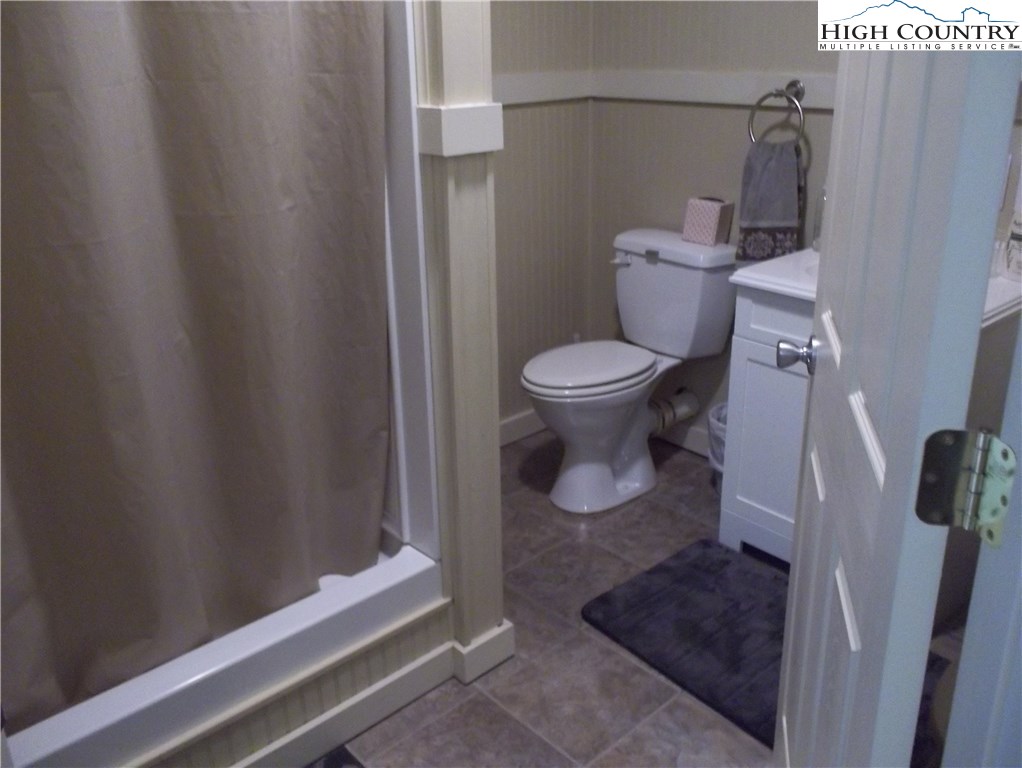 71 Spring Lane Sparta, NC 28675 - Photo 9 of 13 Gallery Image 9