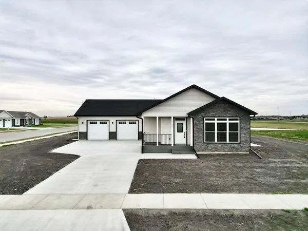$393,900 | 1106 Sunflower Road, Redwood Falls, MN 56283