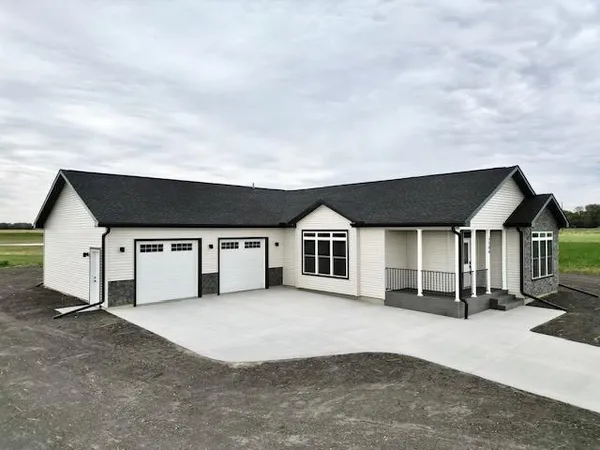$393,900 | 1106 Sunflower Road, Redwood Falls, MN 56283