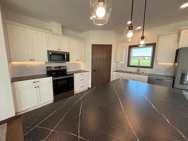 $399,900 | 1106 Sunflower Road, Redwood Falls, MN 56283