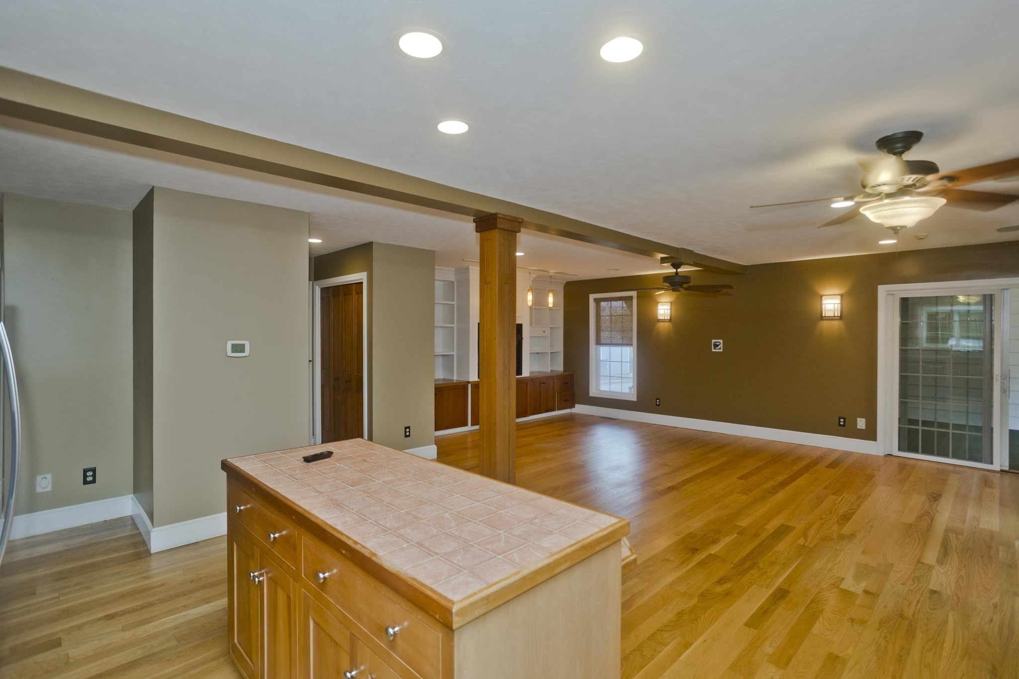 76 Somers Road East Longmeadow, MA 01028 - Photo 4 of 39 Gallery Image 4
