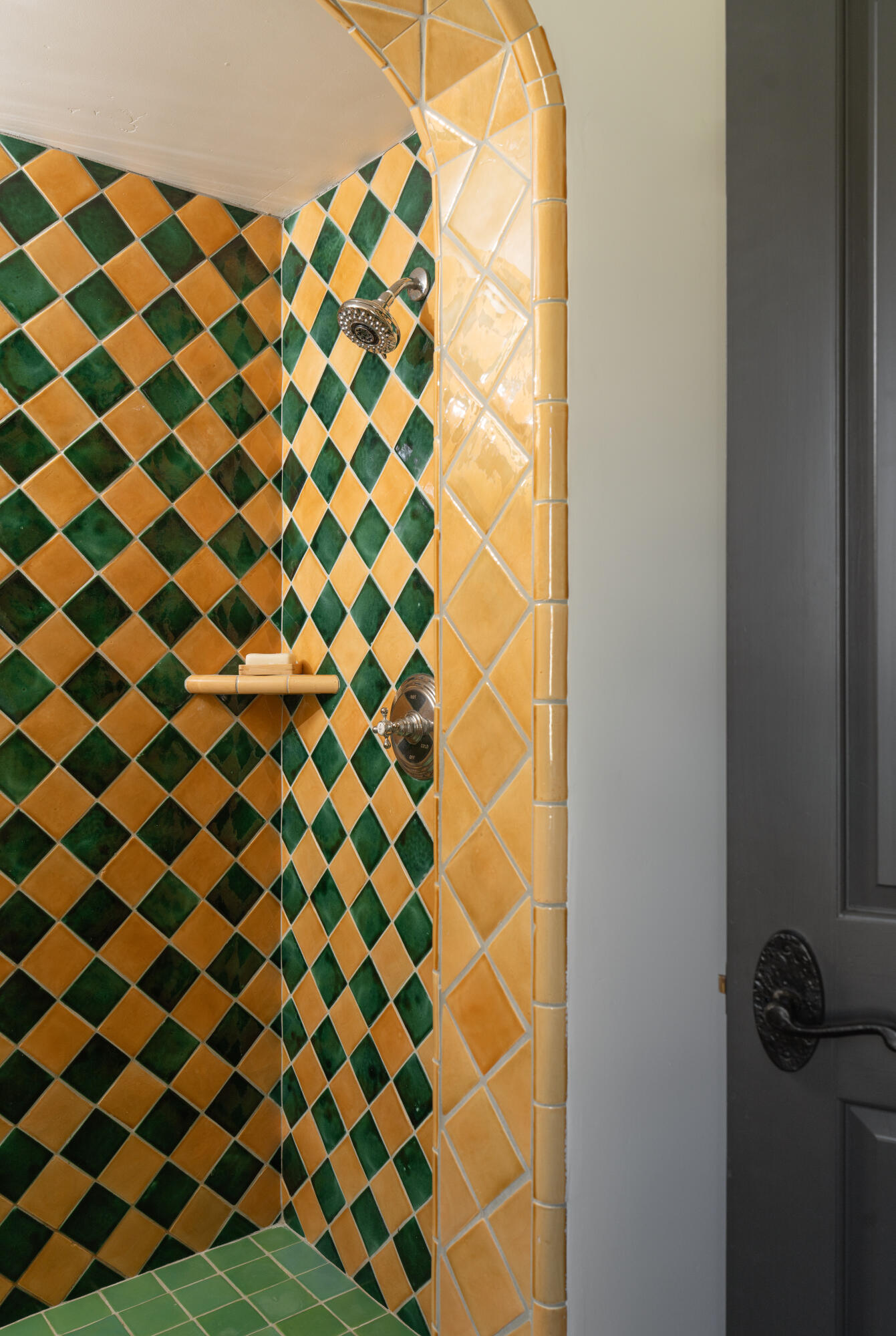1011 Rinconada Road, Unit G Santa Barbara, CA 93101 - Photo 15 of 31 a bathroom with a black and white checkered floor