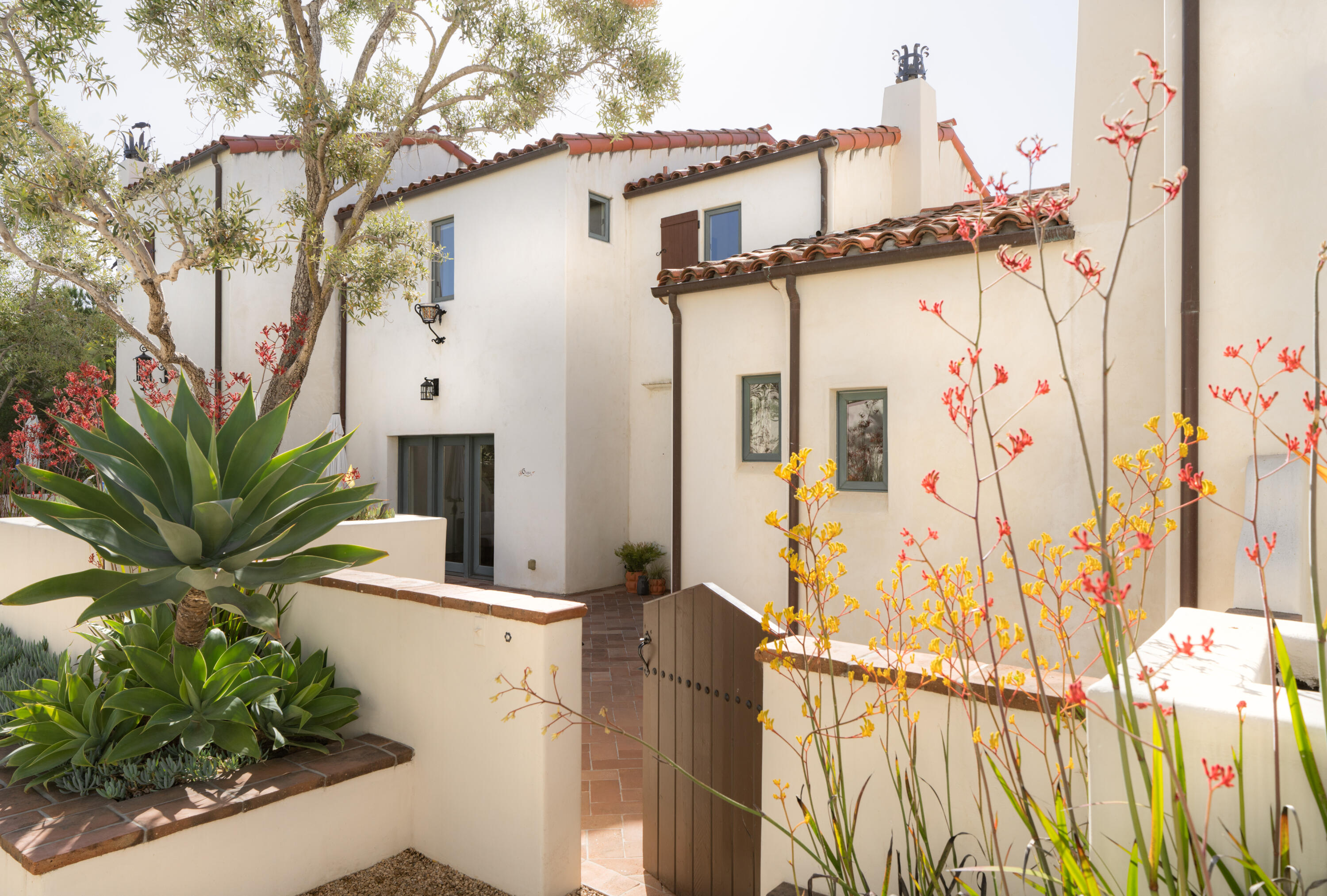 1011 Rinconada Road, Unit G Santa Barbara, CA 93101 - Photo 3 of 31 a view of a house with a street
