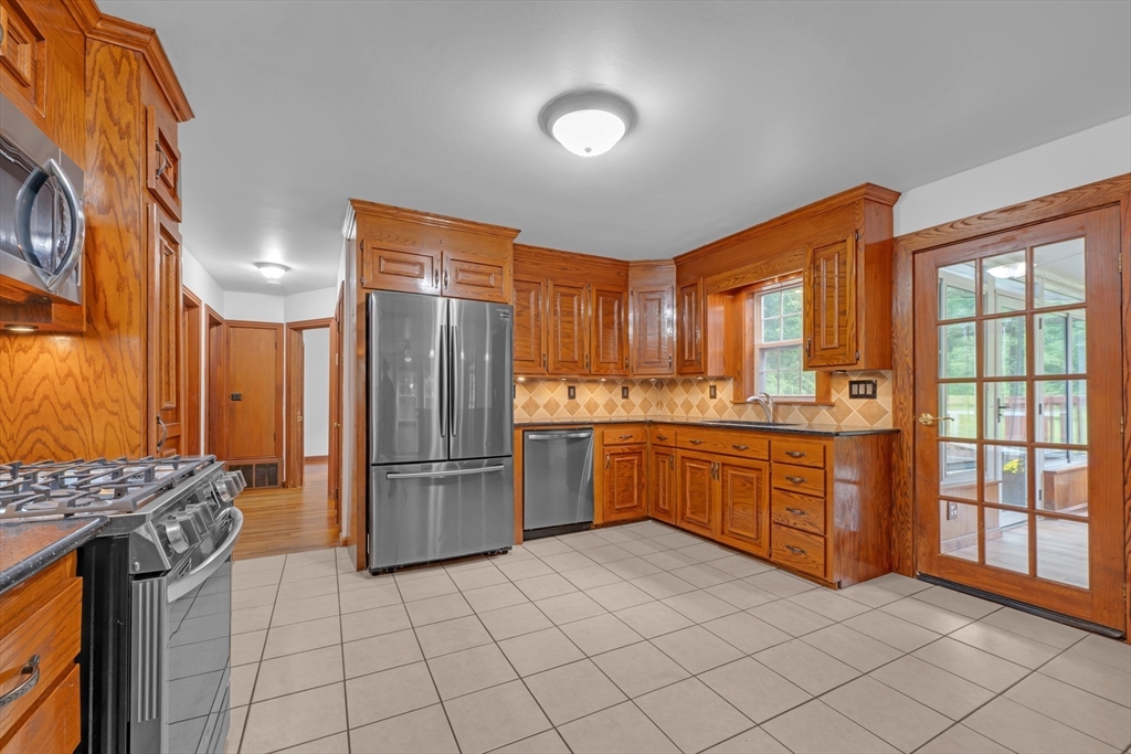 23 Old Belchertown Road Ware, MA 01082 - Photo 11 of 39