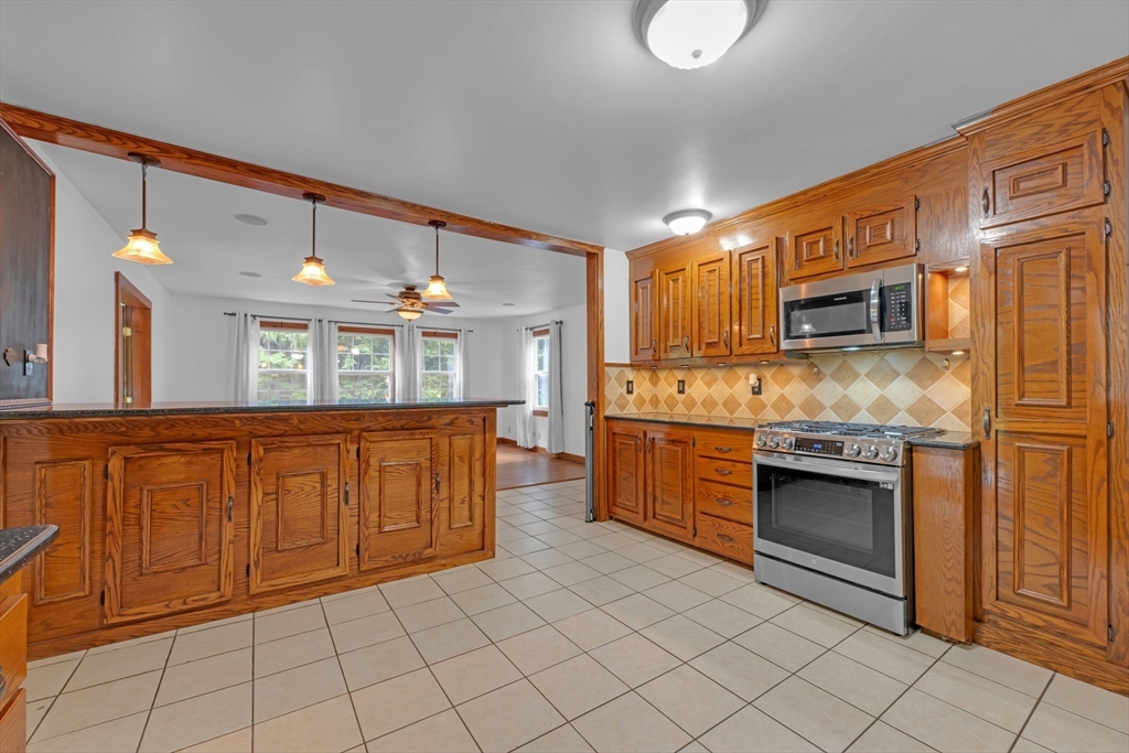 23 Old Belchertown Road Ware, MA 01082 - Photo 10 of 39