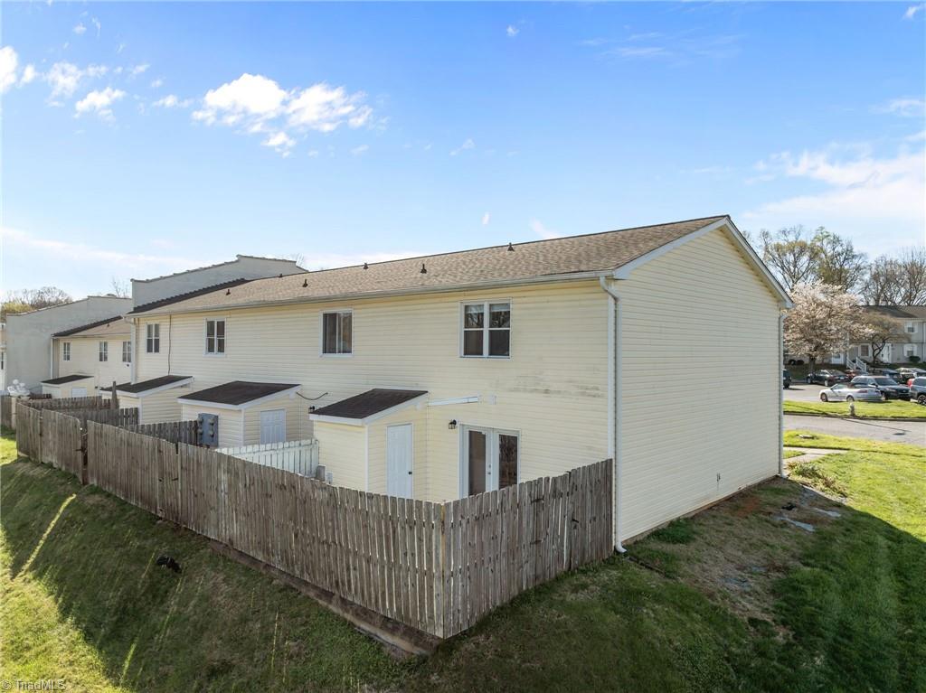 5723 Bramblegate Road, Unit A Greensboro, NC 27409 - Photo 39 of 43 Gallery Image 39