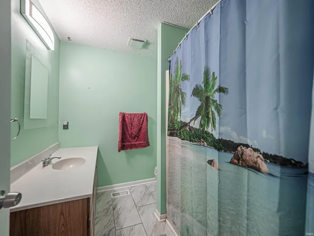 $289,900 | 4621 Meadow Lane, Wadesville, IN 47638