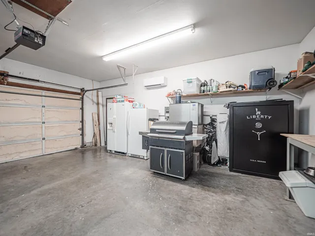 $289,900 | 4621 Meadow Lane, Wadesville, IN 47638