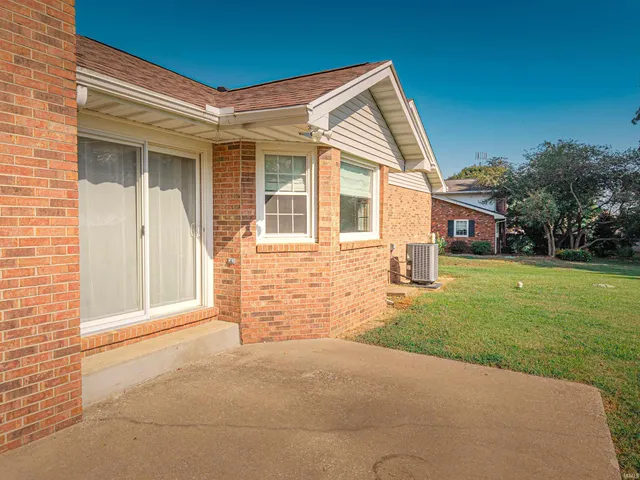 $289,900 | 4621 Meadow Lane, Wadesville, IN 47638