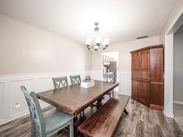 $289,900 | 4621 Meadow Lane, Wadesville, IN 47638