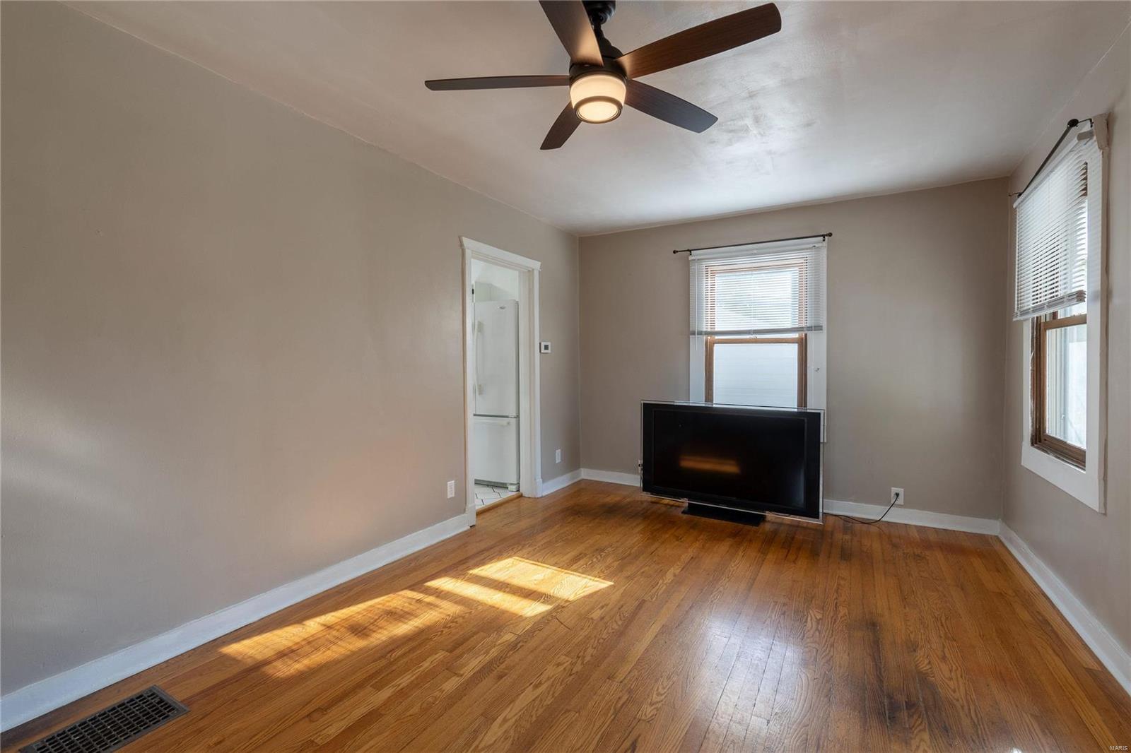 7635 Folk Avenue Maplewood, MO 63143 - Photo 9 of 42