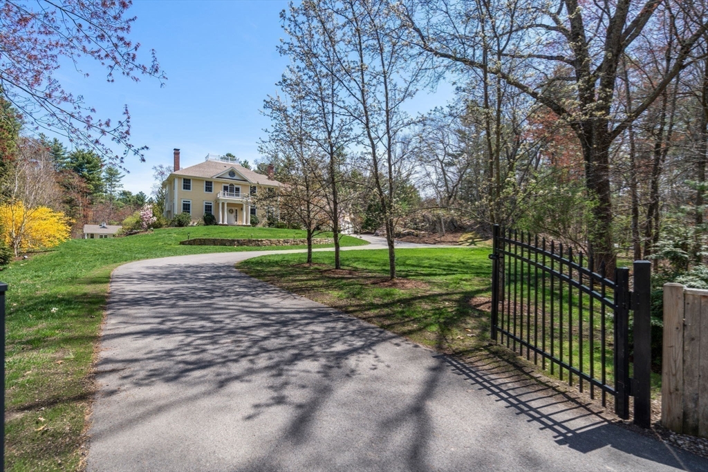 58 Pine Street Dover, MA 02030 - Photo 38 of 40