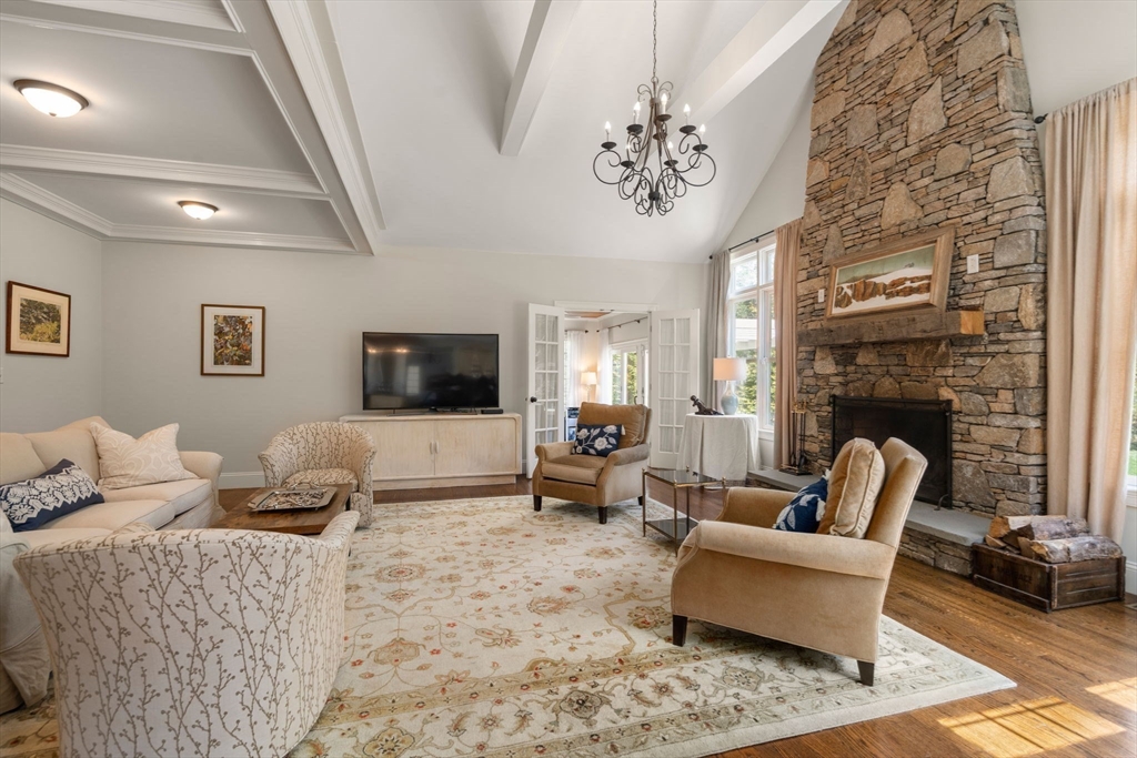 58 Pine Street Dover, MA 02030 - Photo 4 of 40