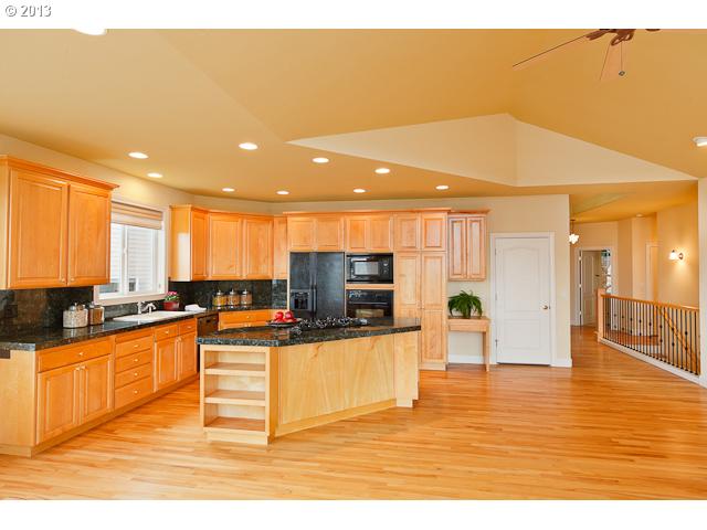 1520 Northwest Mayfield Road Portland, OR 97229 - Photo 3 of 16 Gallery Image 3