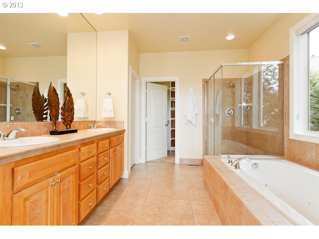 1520 Northwest Mayfield Road Portland, OR 97229 - Photo 7 of 16 Gallery Image 7