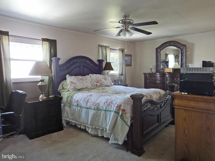 11740 Telfair Road Philadelphia, PA 19154 - Photo 12 of 20 Gallery Image 12