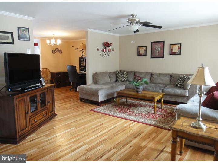11740 Telfair Road Philadelphia, PA 19154 - Photo 3 of 20 Gallery Image 3