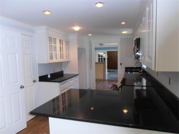 820 Locust Street Raynham, MA 02767 - Photo 7 of 28 Gallery Image 7