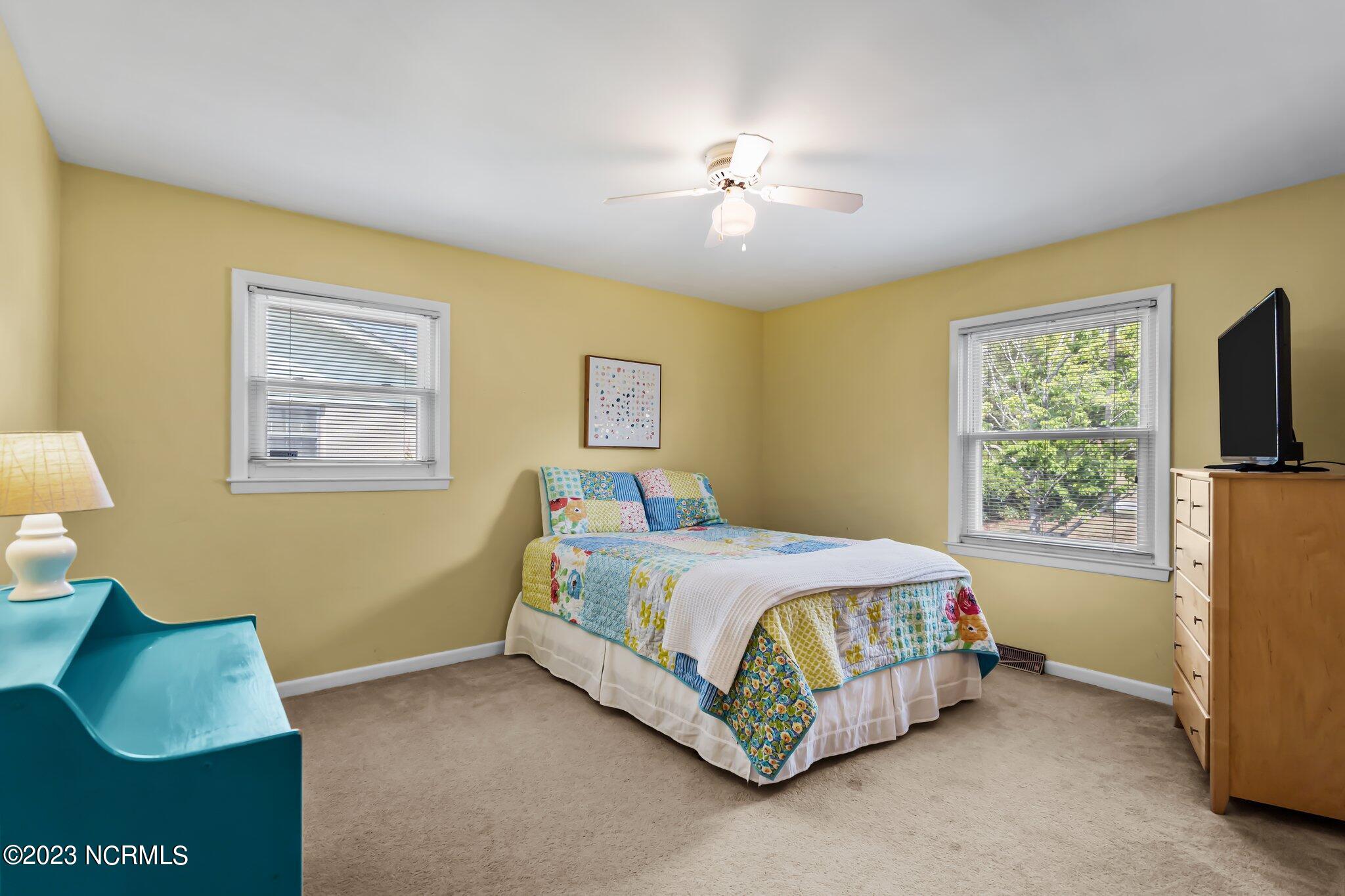 218 Windemere Road Wilmington, NC 28405 - Photo 31 of 57 19-web-or-mls-DSC03851