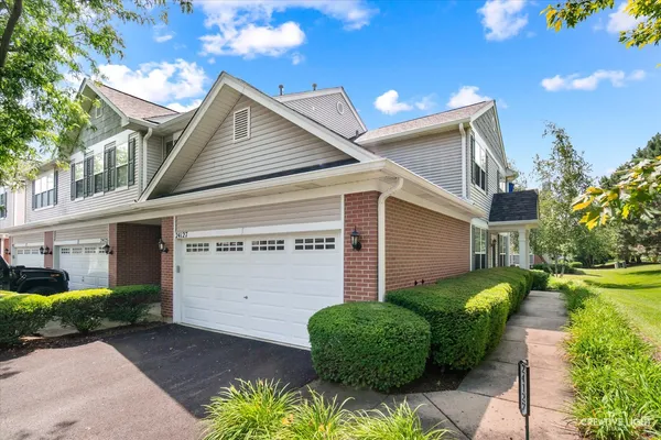 $270,000 | 24127 Walnut Circle, Plainfield, IL 60585