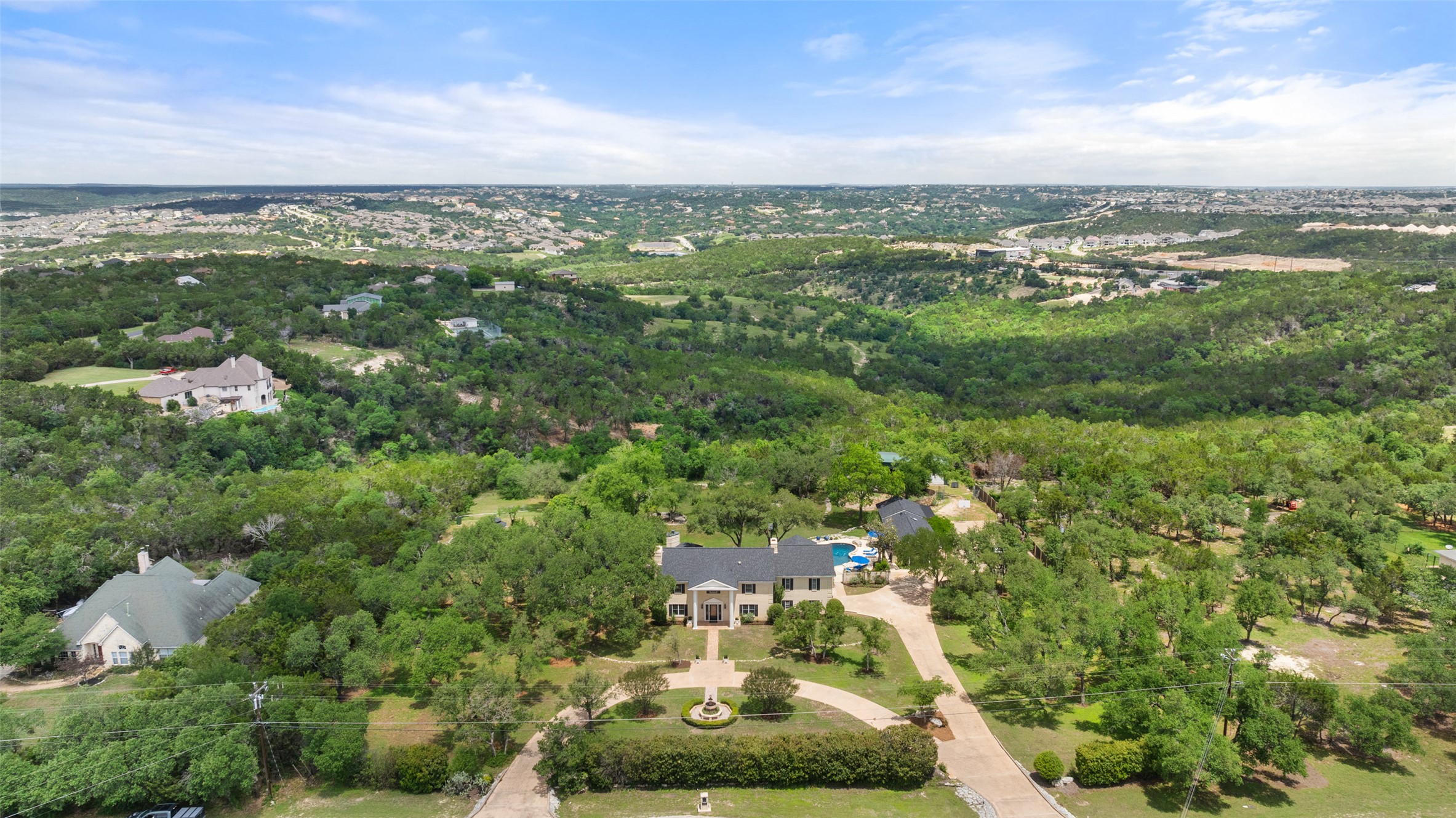 17700 North Rim Drive Leander, TX 78641 - Photo 9 of 38 Drone / aerial view