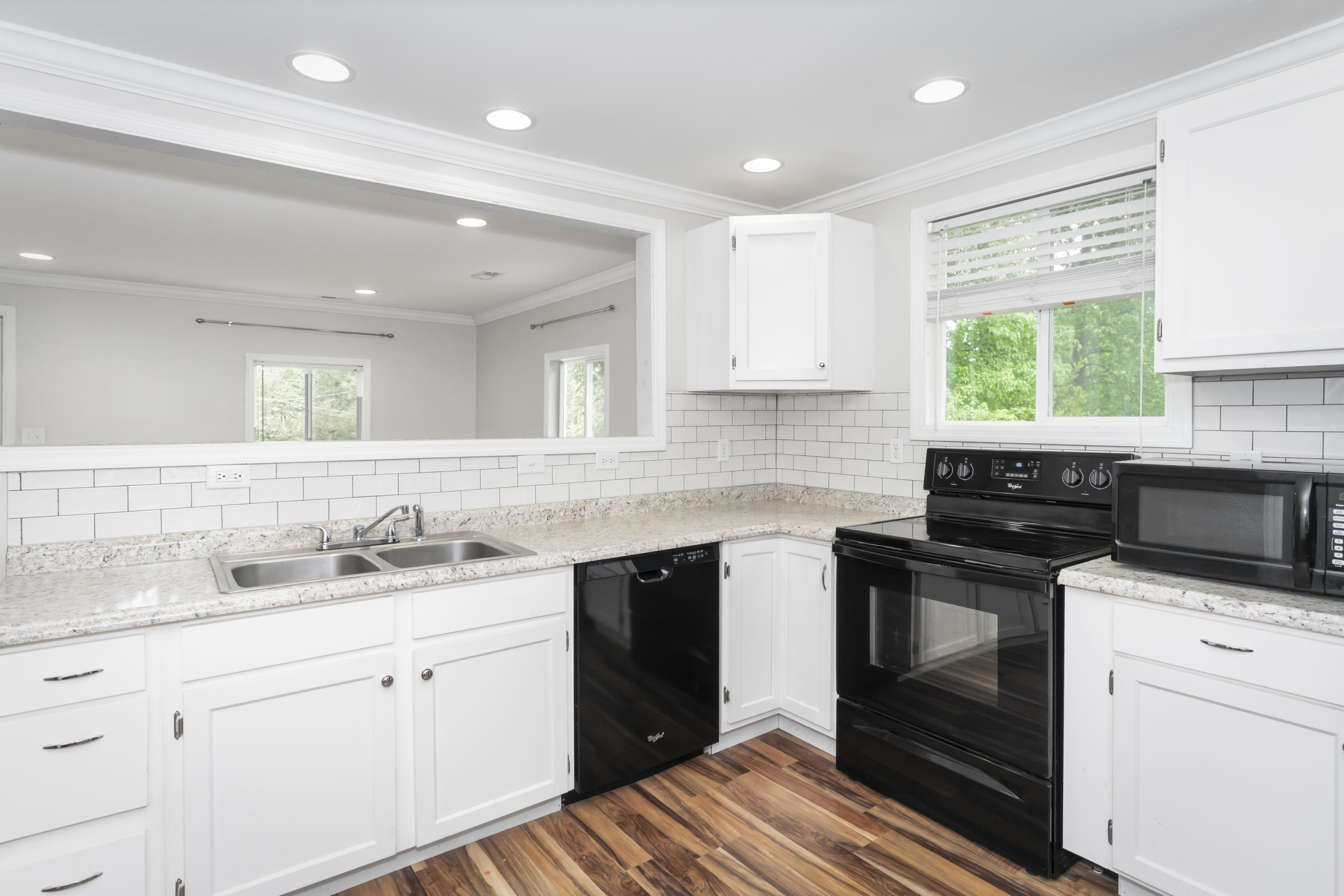 3432 Bennett Road, Unit 12 & 13 Chattanooga, TN 37412 - Photo 13 of 23 Kitchen