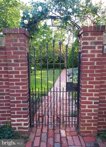 $739,500 | 1661 Crescent Place Northwest, Unit 102, Washington, DC 20009