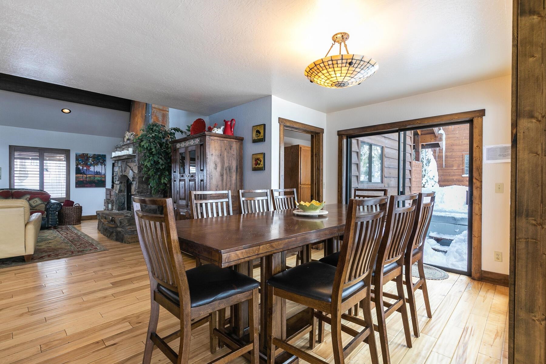 11540 Chalet Road Truckee, CA 96161 - Photo 4 of 21 Gallery Image 4