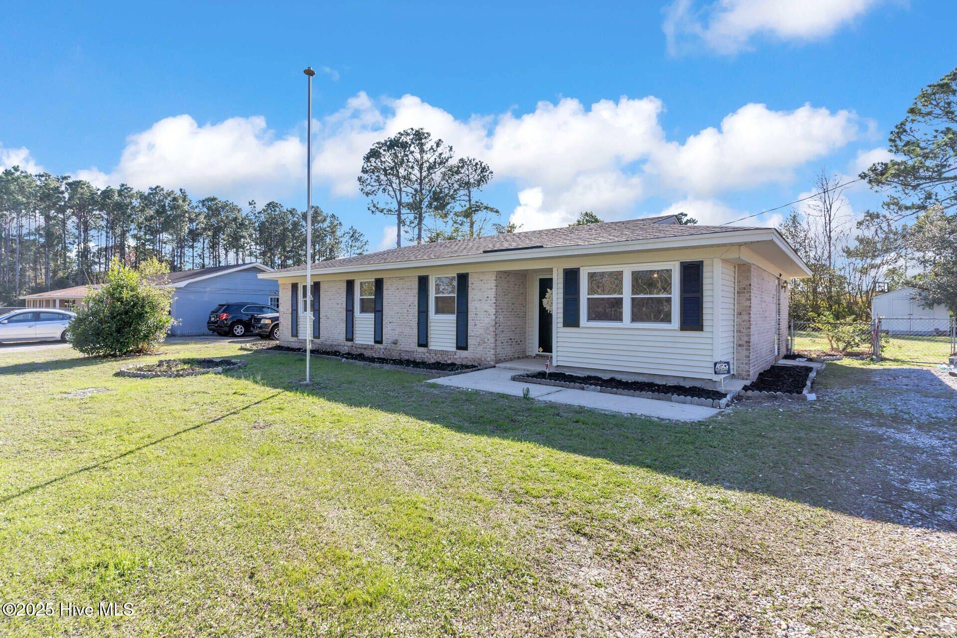 309 Harris Road Wilmington, NC 28411 - Photo 1 of 36 309harrisrd_00003