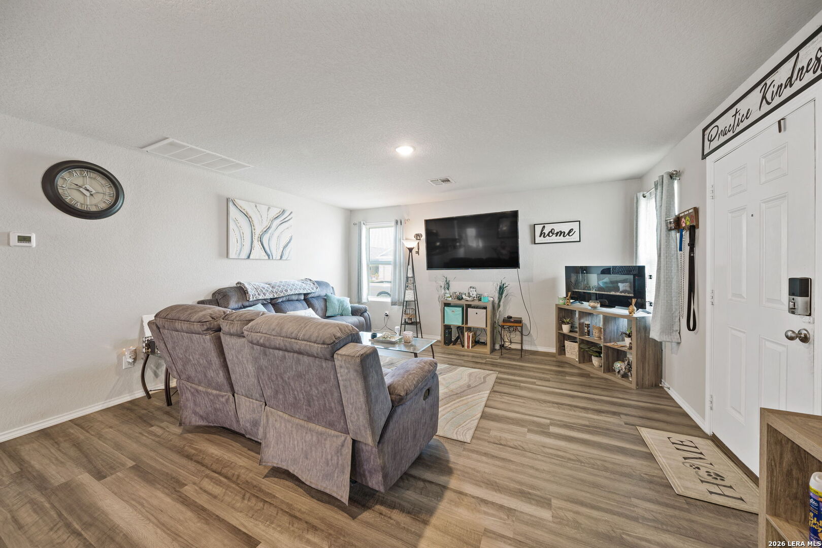 4242 Volcano Way San Antonio, TX 78237 - Photo 6 of 23