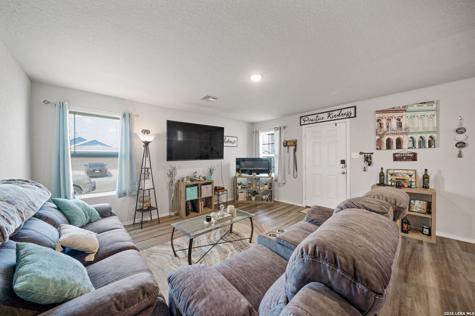 4242 Volcano Way San Antonio, TX 78237 - Photo 7 of 23