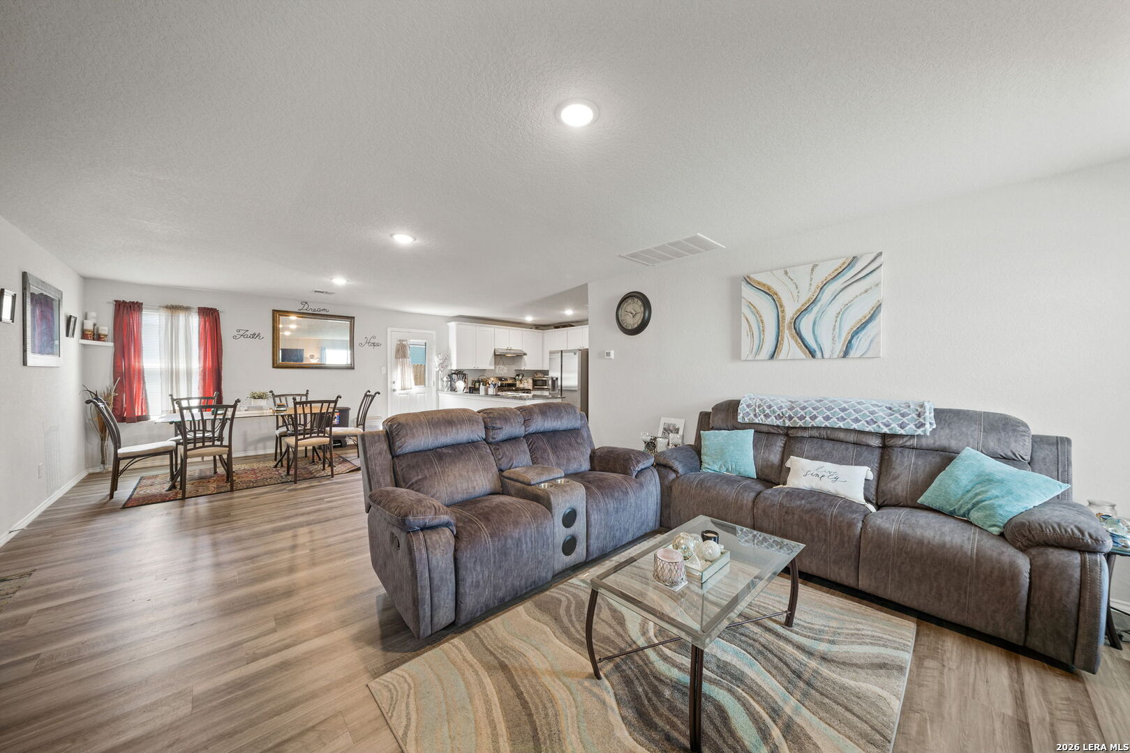 4242 Volcano Way San Antonio, TX 78237 - Photo 8 of 23