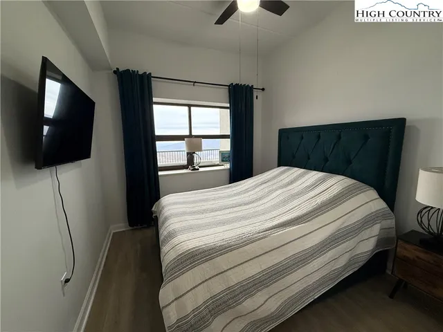 $260,000 | 303 Sugar Top Drive, Unit 33325, Sugar Mountain, NC 28604